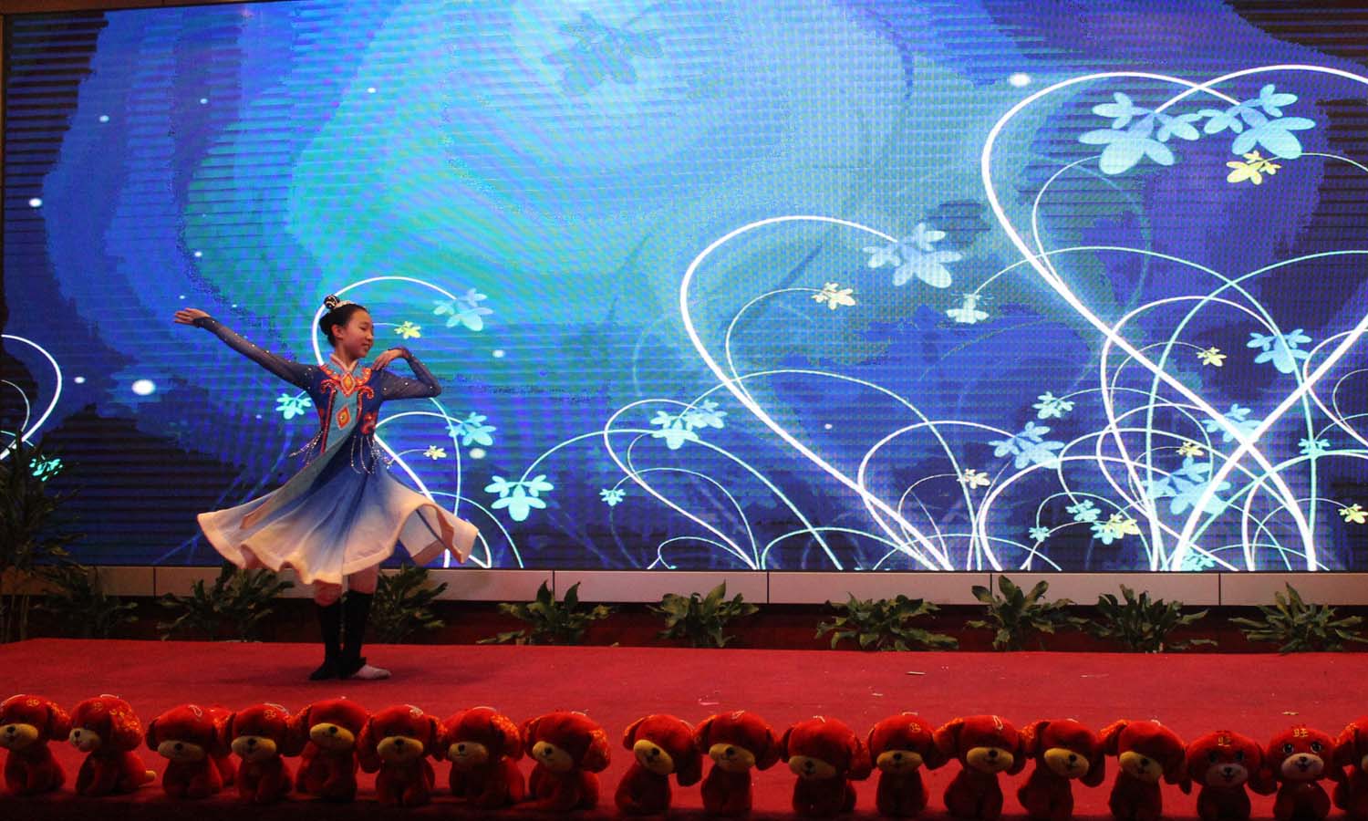 2018新年晚会13A.jpg 2018新年晚会13A.jpg