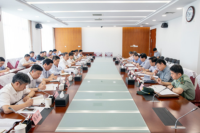 黄明2018.jpg 黄明2018.jpg